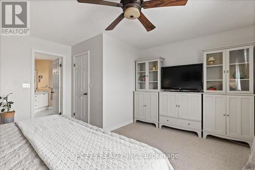 607 Southwood Way, Woodstock (Woodstock - South), ON - Indoor Photo Showing Bedroom