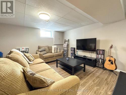 237 Devonshire Avenue, Iroquois Falls, ON - Indoor Photo Showing Other Room