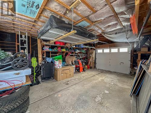 237 Devonshire Avenue, Iroquois Falls, ON - Indoor Photo Showing Garage