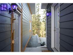 Convenient access to side door of garage - 