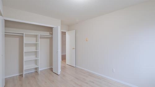 108C-735 Cook Road, Kelowna, BC - Indoor Photo Showing Other Room