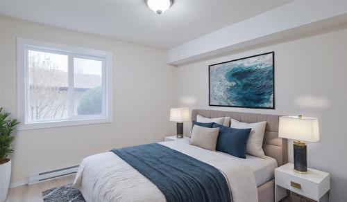 108C-735 Cook Road, Kelowna, BC - Indoor Photo Showing Bedroom