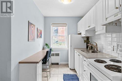 3 - 137 Emerald Street S, Hamilton, ON - Indoor Photo Showing Kitchen