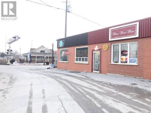 B - 6209 Main Street, Whitchurch-Stouffville, ON 