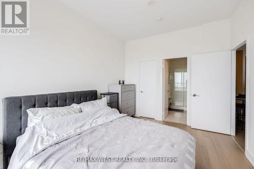 702 - 20 Shore Breeze Drive, Toronto, ON - Indoor Photo Showing Bedroom