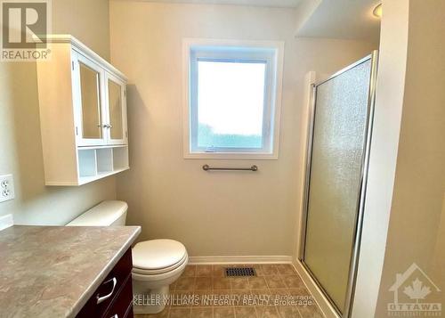 595 Renaissance Drive, Ottawa, ON - Indoor Photo Showing Bathroom