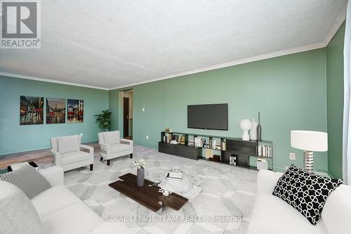 1016 - 1485 Baseline Road, Ottawa, ON - Indoor Photo Showing Living Room