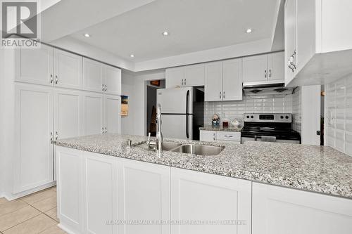 18 Intrepid Drive, Whitby, ON - Indoor Photo Showing Kitchen With Double Sink With Upgraded Kitchen