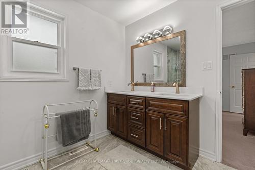 18 Intrepid Drive, Whitby, ON - Indoor Photo Showing Bathroom