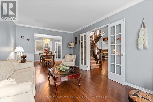 18 Intrepid Drive, Whitby, ON - Indoor Photo Showing Living Room