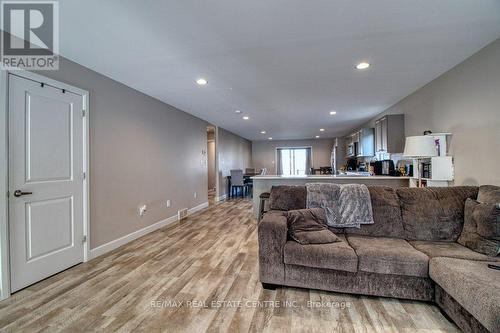 191 Moonstone Crescent, Chatham-Kent, ON - Indoor Photo Showing Living Room