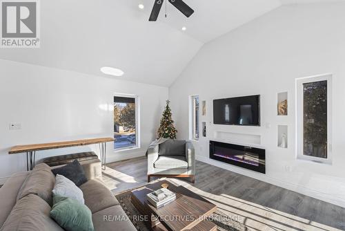 10 Greer Street, Kingston, ON - Indoor Photo Showing Living Room With Fireplace