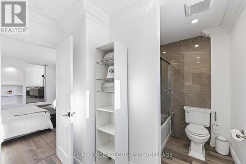 10 Greer Street, Kingston, ON - Indoor Photo Showing Bathroom