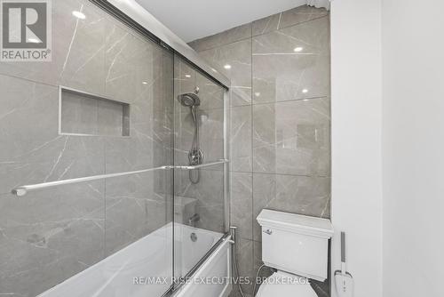 10 Greer Street, Kingston, ON - Indoor Photo Showing Bathroom