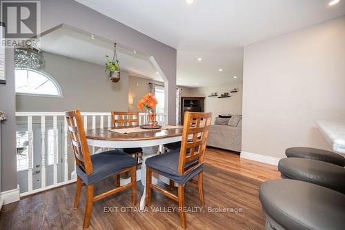 14 Church Street, Laurentian Hills, ON - Indoor Photo Showing Dining Room