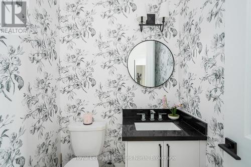 103 Springside Crescent, Blue Mountains (Blue Mountain Resort Area), ON - Indoor Photo Showing Bathroom