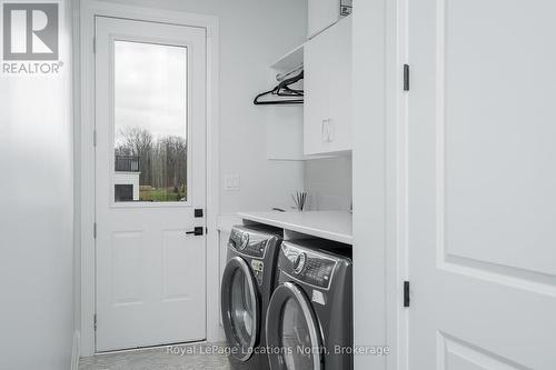 103 Springside Crescent, Blue Mountains (Blue Mountain Resort Area), ON - Indoor Photo Showing Laundry Room