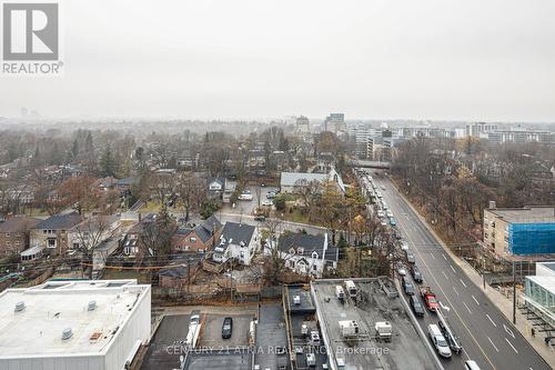 1810 - 2020 Bathurst Street, Toronto, ON - Outdoor With View