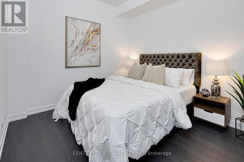 1810 - 2020 Bathurst Street, Toronto, ON - Indoor Photo Showing Bedroom