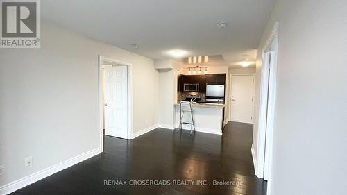 2028 - 25 Greenview Avenue, Toronto, ON - Indoor Photo Showing Kitchen