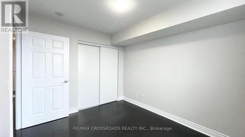 2028 - 25 Greenview Avenue, Toronto, ON - Indoor Photo Showing Other Room