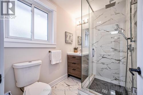 1336 Bunnell Drive, Burlington, ON - Indoor Photo Showing Bathroom