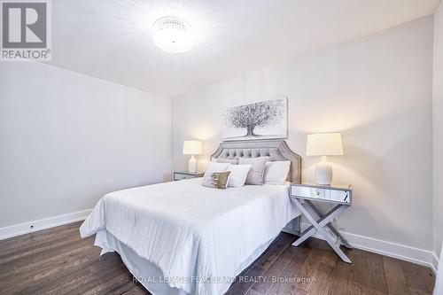 1336 Bunnell Drive, Burlington, ON - Indoor Photo Showing Bedroom