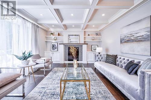 1336 Bunnell Drive, Burlington, ON - Indoor Photo Showing Living Room