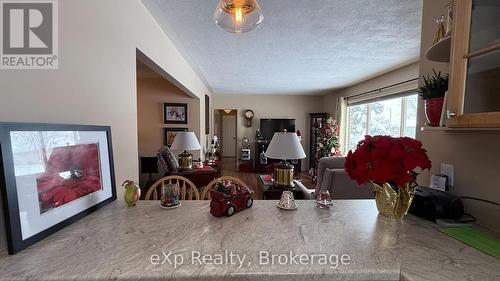 610 13 Street, Hanover, ON - Indoor Photo Showing Other Room