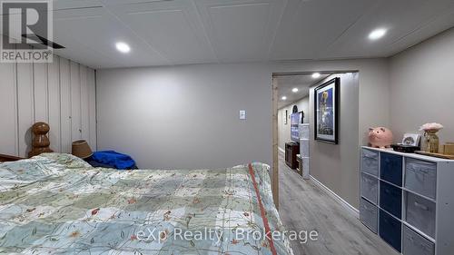 610 13 Street, Hanover, ON - Indoor Photo Showing Bedroom