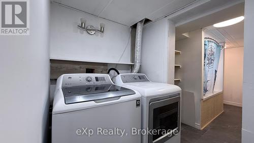 610 13 Street, Hanover, ON - Indoor Photo Showing Laundry Room