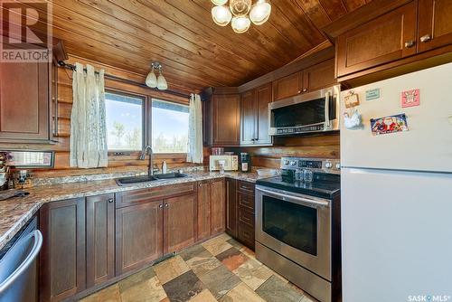 Rural Address, Hillsborough Rm No. 132, SK - Indoor Photo Showing Kitchen With Double Sink