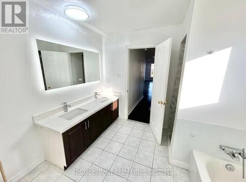 Upper - 28 Coppard Avenue, Markham, ON - Indoor Photo Showing Bathroom