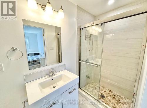 Upper - 28 Coppard Avenue, Markham, ON - Indoor Photo Showing Bathroom