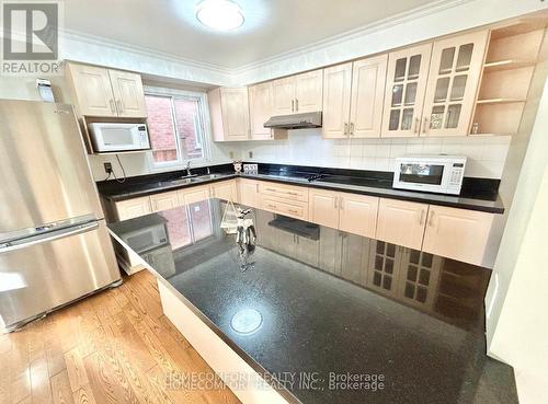 Upper - 28 Coppard Avenue, Markham, ON - Indoor Photo Showing Kitchen