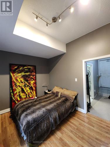 25 - 280 Hillcrest Avenue, Mississauga, ON - Indoor Photo Showing Bedroom