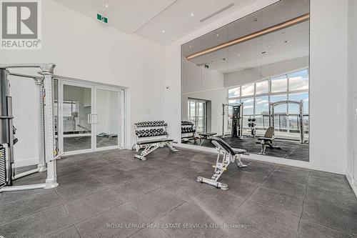 1302 - 297 Oak Walk Drive, Oakville, ON - Indoor Photo Showing Gym Room