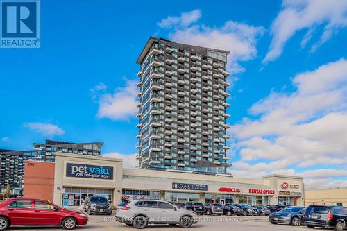 1302 - 297 Oak Walk Drive, Oakville, ON - Outdoor