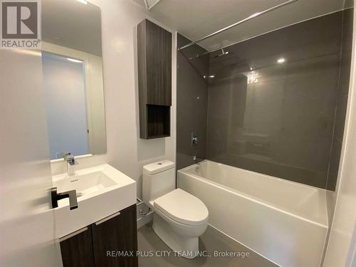 S112 - 180 Mill Street, Toronto, ON - Indoor Photo Showing Bathroom