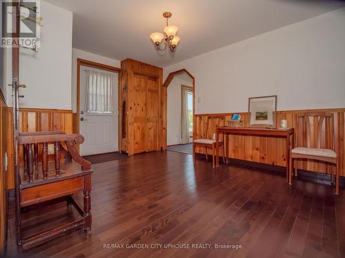 219 Lakeshore Road, St. Catharines (437 - Lakeshore), ON - Indoor Photo Showing Other Room