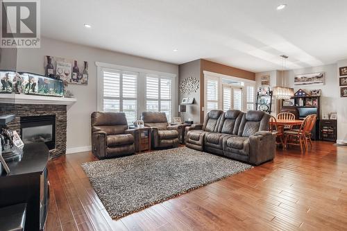 12872 Lake Hill Drive, Lake Country, BC - Indoor Photo Showing Living Room With Fireplace