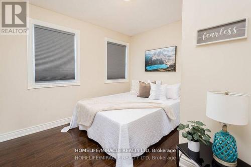 4361 Violet Road, Mississauga, ON - Indoor Photo Showing Bedroom