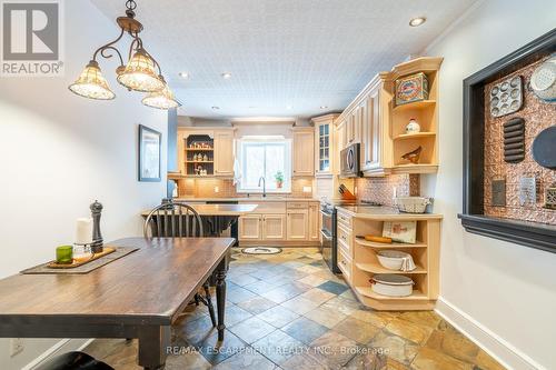 1304 Brock Road, Hamilton, ON - Indoor Photo Showing Dining Room