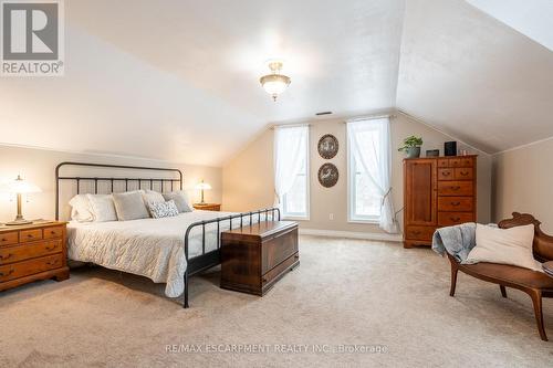 1304 Brock Road, Hamilton, ON - Indoor Photo Showing Bedroom