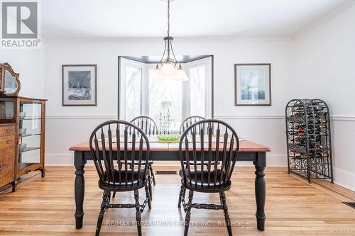 1304 Brock Road, Hamilton, ON - Indoor Photo Showing Dining Room