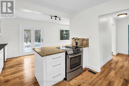 115 Gibson Street, Grimsby, ON - Indoor Photo Showing Kitchen