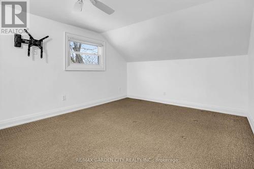 115 Gibson Street, Grimsby, ON - Indoor Photo Showing Other Room