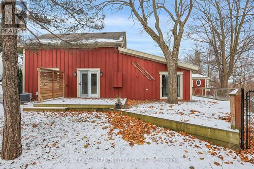 115 Gibson Street, Grimsby, ON - Outdoor