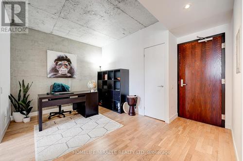 701 - 25 Oxley Street, Toronto, ON - Indoor Photo Showing Other Room