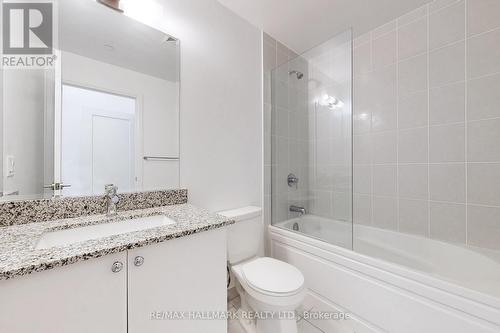 421 - 3220 Sheppard Avenue E, Toronto, ON - Indoor Photo Showing Bathroom